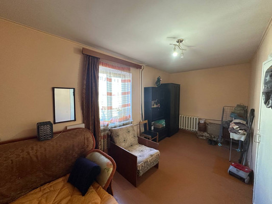 Продам двухкомнатную (2-комн.) квартиру, Первомайская ул, 10, Саки г