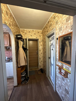 Продам двухкомнатную (2-комн.) квартиру, Первомайская ул, 10, Саки г