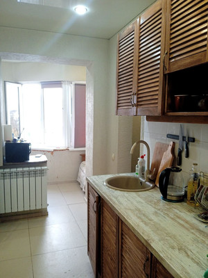 Продам однокомнатную (1-комн.) квартиру, Пожарского ул, 8, Новороссийск г