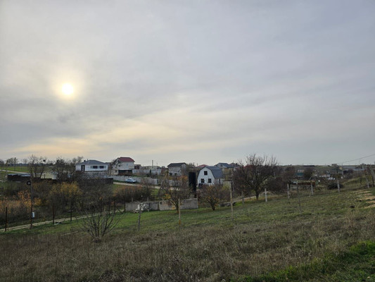 Продам участок 5 соток, Фермерское хоз., СИЭУ-Надежда тер. СПК, 0 км от города