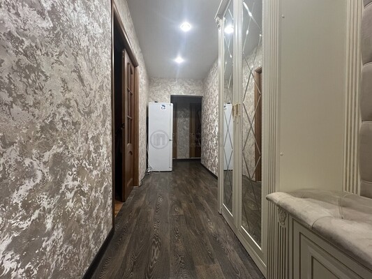 Продам трехкомнатную (3-комн.) квартиру, Донецкая ул, 18к1, Москва г