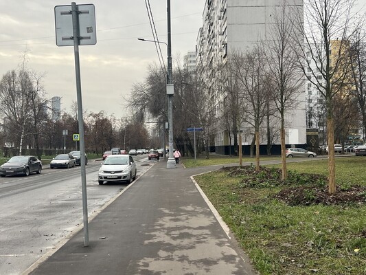 Продам трехкомнатную (3-комн.) квартиру, Донецкая ул, 18к1, Москва г