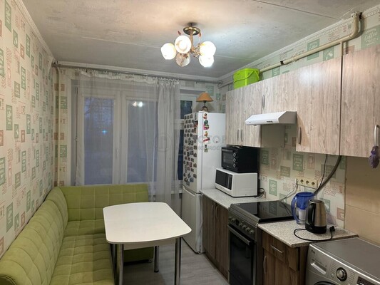 Продам однокомнатную (1-комн.) квартиру, Кленовый б-р, 23к2, Москва г