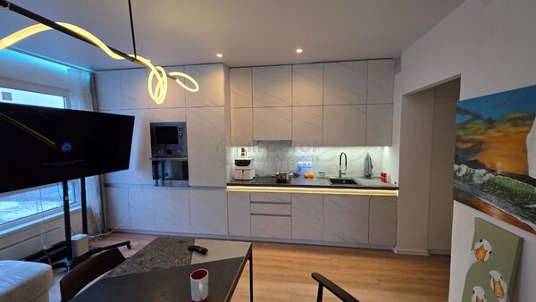 Продам двухкомнатную (2-комн.) квартиру, 2-й Нагатинский проезд, 6к1, Москва г