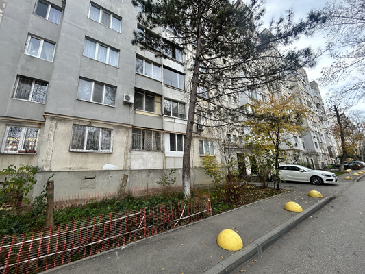 Продам однокомнатную (1-комн.) квартиру, 60 лет Октября ул, 17/65, Симферополь г