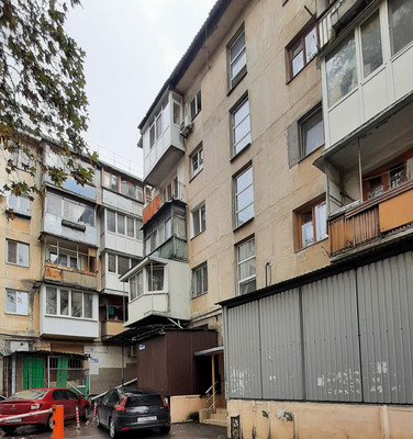 Продам однокомнатную (1-комн.) квартиру, Кирова пр-кт, 82, Симферополь г