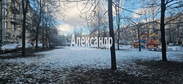 Продам двухкомнатную (2-комн.) квартиру, Бабушкина ул, 52, Санкт-Петербург г