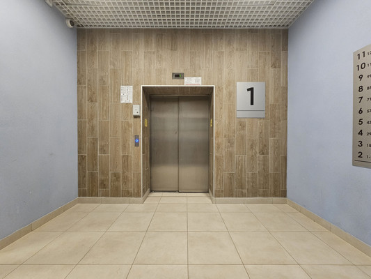 Продам однокомнатную (1-комн.) квартиру, Пахомовская ул, 16к1, Санкт-Петербург г