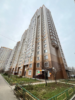 Продам трехкомнатную (3-комн.) квартиру, Лесной снт, 5к1, Подольской машинно-испытательной станции п
