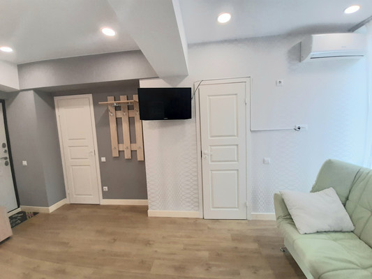 Продам двухкомнатную (2-комн.) квартиру, Волжская (Центральный р-н) ул, 16, Сочи г