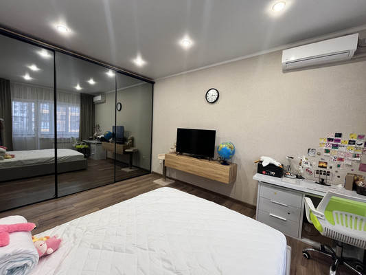 Продам двухкомнатную (2-комн.) квартиру, Любимый пер, 14, Мысхако с