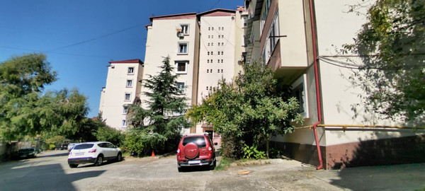 Продам двухкомнатную (2-комн.) квартиру, Дивноморская (Хостинский р-н) ул, 12, Сочи г