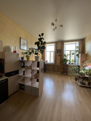 Продам комнату в 4-комн. квартире, Обводного канала наб, 142/16, Санкт-Петербург г