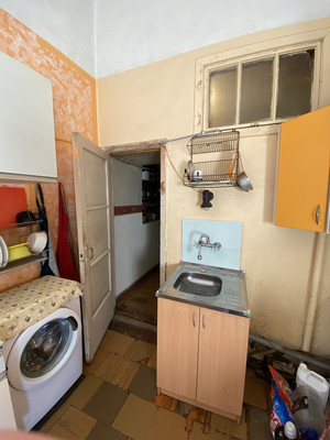 Продам комнату в 4-комн. квартире, Обводного канала наб, 142/16, Санкт-Петербург г