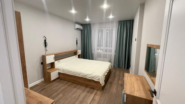 Сдам двухкомнатную (2-комн.) квартиру, им. Ивана Беличенко ул, 92к3, Краснодар г