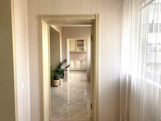 Продам трехкомнатную (3-комн.) квартиру, Передовая ул, 201, Тихорецк г