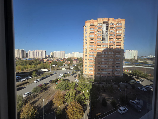 Продам трехкомнатную (3-комн.) квартиру, Оружейный пер, 11/2, Ростов-на-Дону г