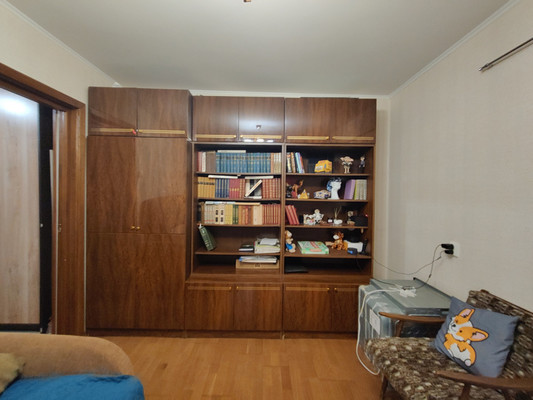 Продам многокомнатную квартиру, Просвещения пр-кт, 86к3, Санкт-Петербург г