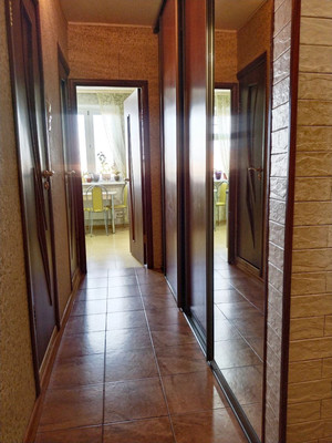 Продам трехкомнатную (3-комн.) квартиру, Побратимов ул, 11, Люберцы г