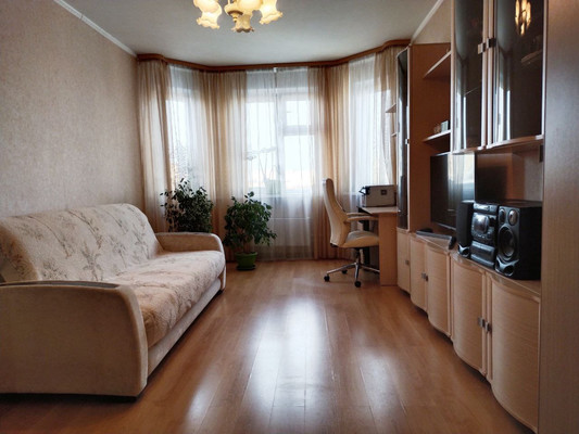 Продам трехкомнатную (3-комн.) квартиру, Побратимов ул, 11, Люберцы г