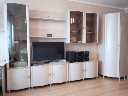 Продам трехкомнатную (3-комн.) квартиру, Побратимов ул, 11, Люберцы г