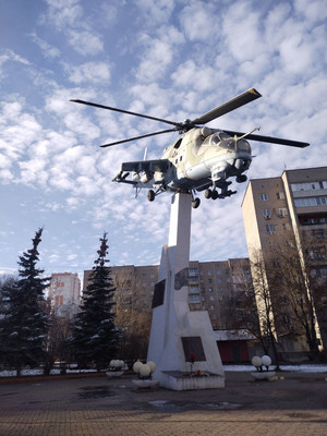 Продам трехкомнатную (3-комн.) квартиру, Побратимов ул, 11, Люберцы г