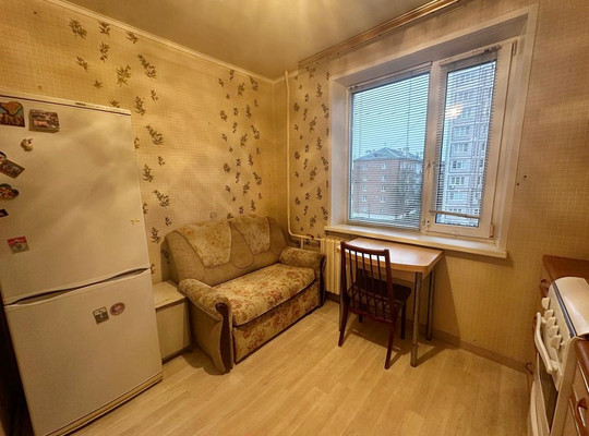 Продам однокомнатную (1-комн.) квартиру, Гагарина ул, 122, Чехов г