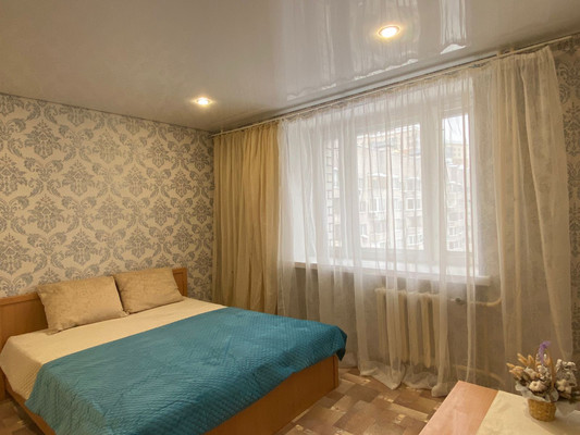 Продам двухкомнатную (2-комн.) квартиру, Ямашева пр-кт, 1019, Казань г