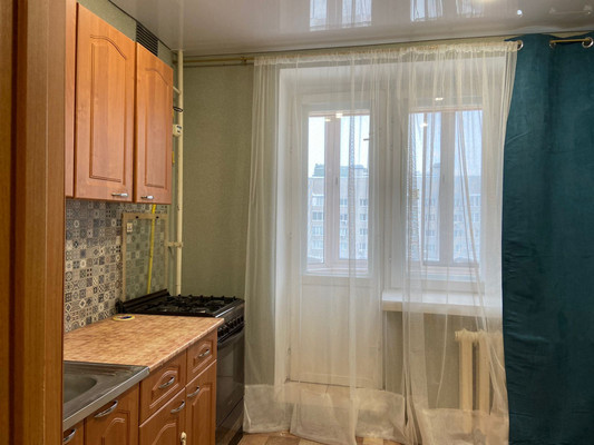 Продам двухкомнатную (2-комн.) квартиру, Ямашева пр-кт, 1019, Казань г