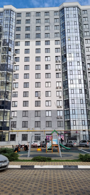 Продам однокомнатную (1-комн.) квартиру, Труда ул, 8к1, Гайдук с