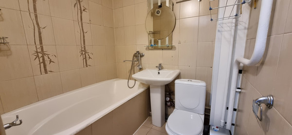 Продам однокомнатную (1-комн.) квартиру, Мефодиевская ул, 112, Новороссийск г