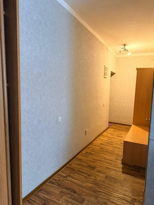 Продам однокомнатную (1-комн.) квартиру, Байкальская ул, 295/13, Карлук д