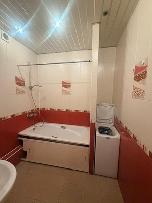 Продам однокомнатную (1-комн.) квартиру, Байкальская ул, 295/13, Карлук д