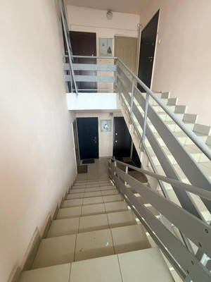 Продам однокомнатную (1-комн.) квартиру, Байкальская ул, 295/13, Карлук д