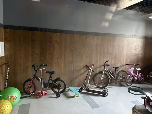 Продам двухкомнатную (2-комн.) квартиру, Гусарская тер, 9, Иркутск г