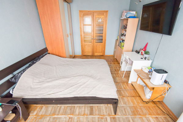 Продам двухкомнатную (2-комн.) квартиру, Юфимцева ул, 12к1, Ростов-на-Дону г