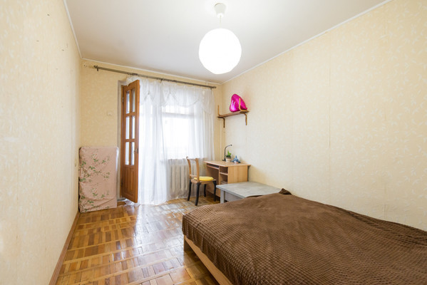 Продам двухкомнатную (2-комн.) квартиру, Юфимцева ул, 12к1, Ростов-на-Дону г