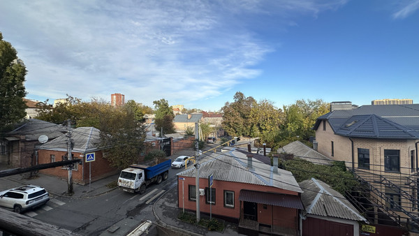 Продам двухкомнатную (2-комн.) квартиру, 13-я линия ул, 50к58, Ростов-на-Дону г