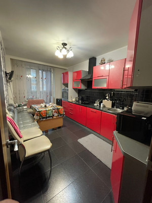 Продам трехкомнатную (3-комн.) квартиру, Подольская ул, 6/1, Северово д