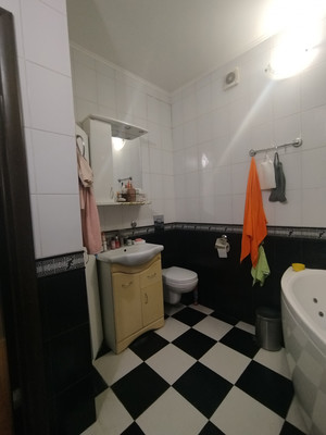 Продам трехкомнатную (3-комн.) квартиру, Подольская ул, 6/1, Северово д