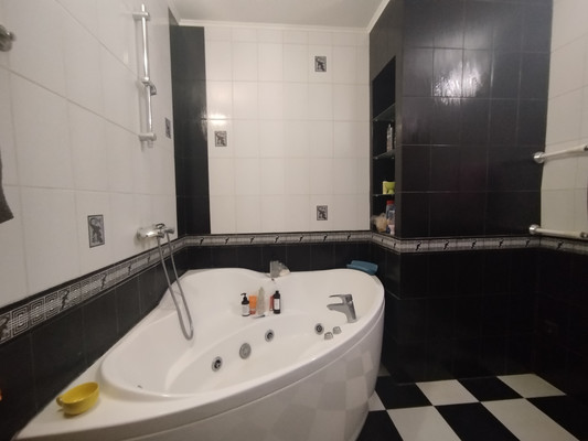 Продам трехкомнатную (3-комн.) квартиру, Подольская ул, 6/1, Северово д