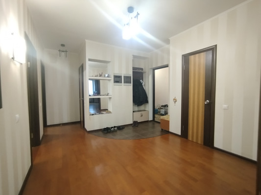 Продам трехкомнатную (3-комн.) квартиру, Подольская ул, 6/1, Северово д