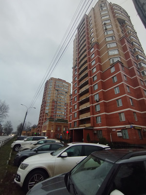 Продам трехкомнатную (3-комн.) квартиру, Подольская ул, 6/1, Северово д