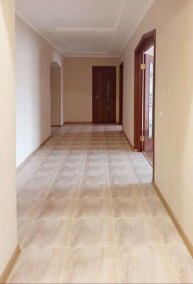 Продам трехкомнатную (3-комн.) квартиру, Вишневая ул, 21к2, Рожок д