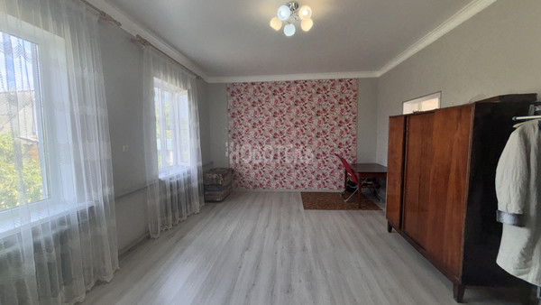 Продам дом, Славы ул, Крымск г, 0 км от города