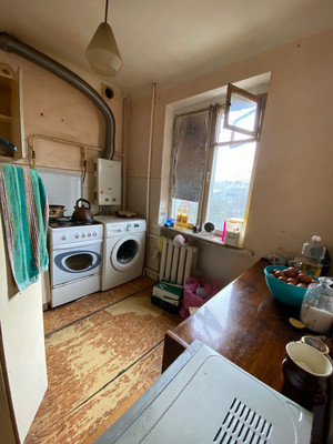 Продам трехкомнатную (3-комн.) квартиру, Ленина ул, 38, Армавир г