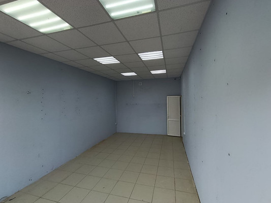 Продам торговое помещение 30 м2, Героев ул, 6а, Новофедоровка пгт