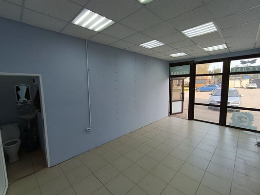 Продам торговое помещение 30 м2, Героев ул, 6а, Новофедоровка пгт