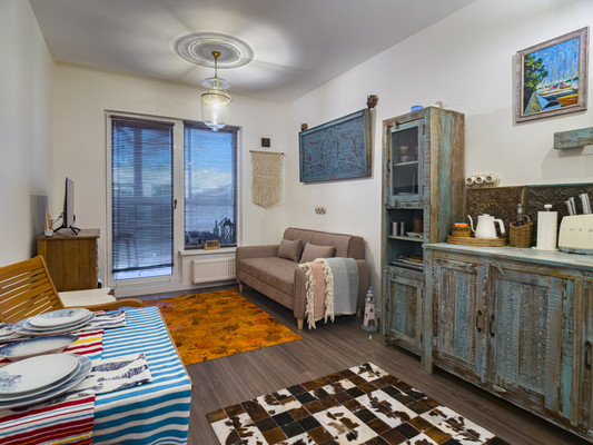 Продам однокомнатную (1-комн.) квартиру, Инструментальщиков ул, 18, Сестрорецк г