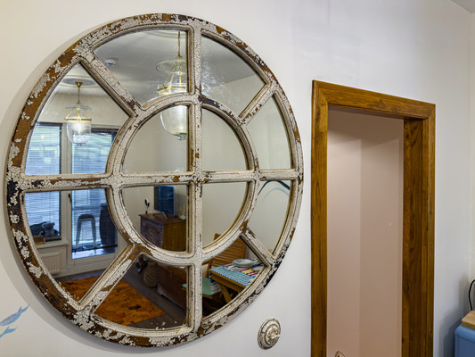 Продам однокомнатную (1-комн.) квартиру, Инструментальщиков ул, 18, Сестрорецк г